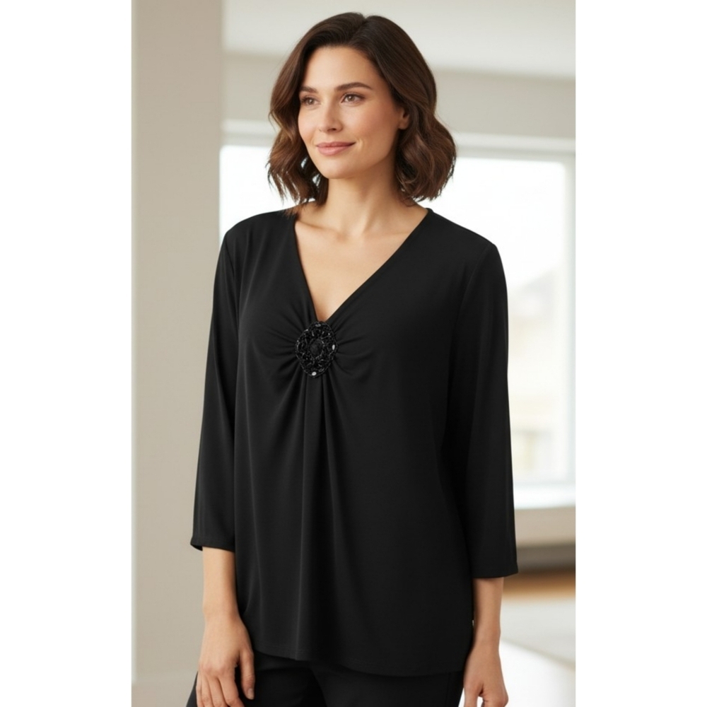 Apt 9 Vneck Medallion blouse Black Size 1X